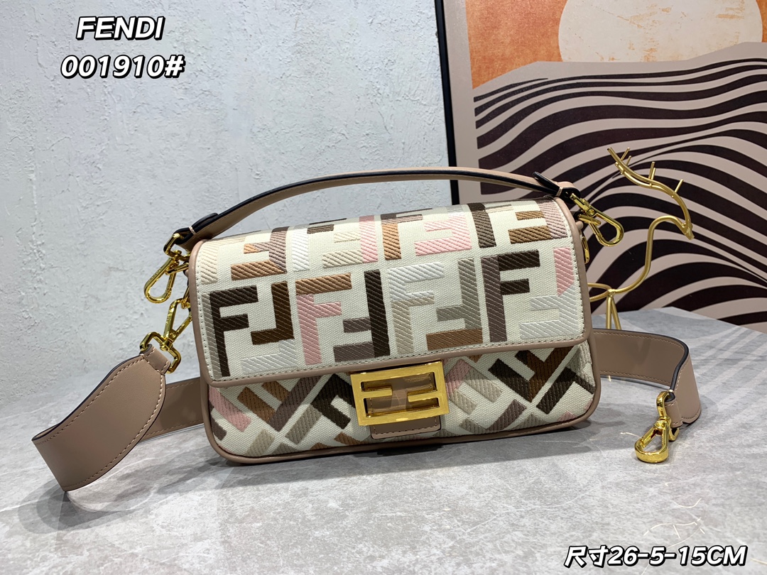 Fendi embroidered baguette bag - cnluxepick