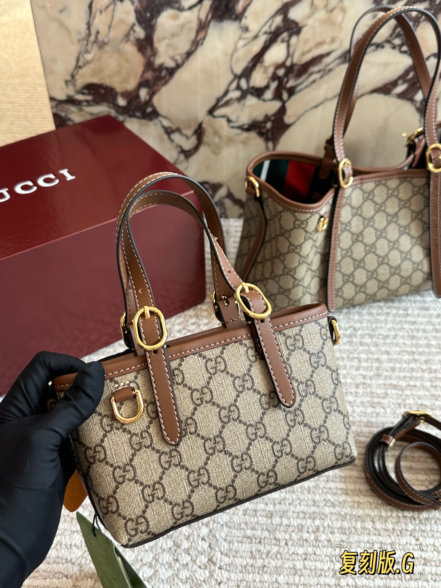 Gucci mini tote bag - cnluxepick