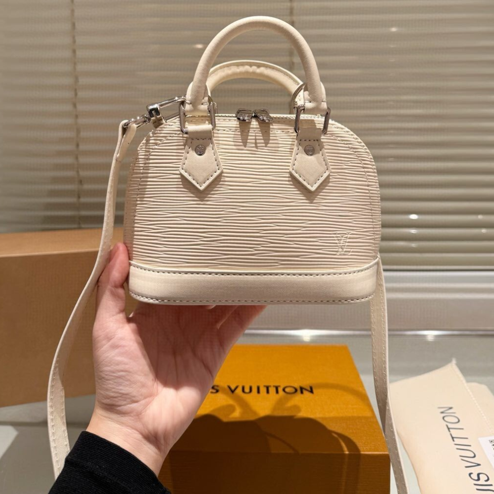 Louis Vuitton Nano Alma Epi Noir Beige 7.1 Inches M81945