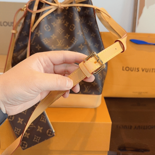 Louis Vuitton Noé Monogram 10.2 Inches M46976
