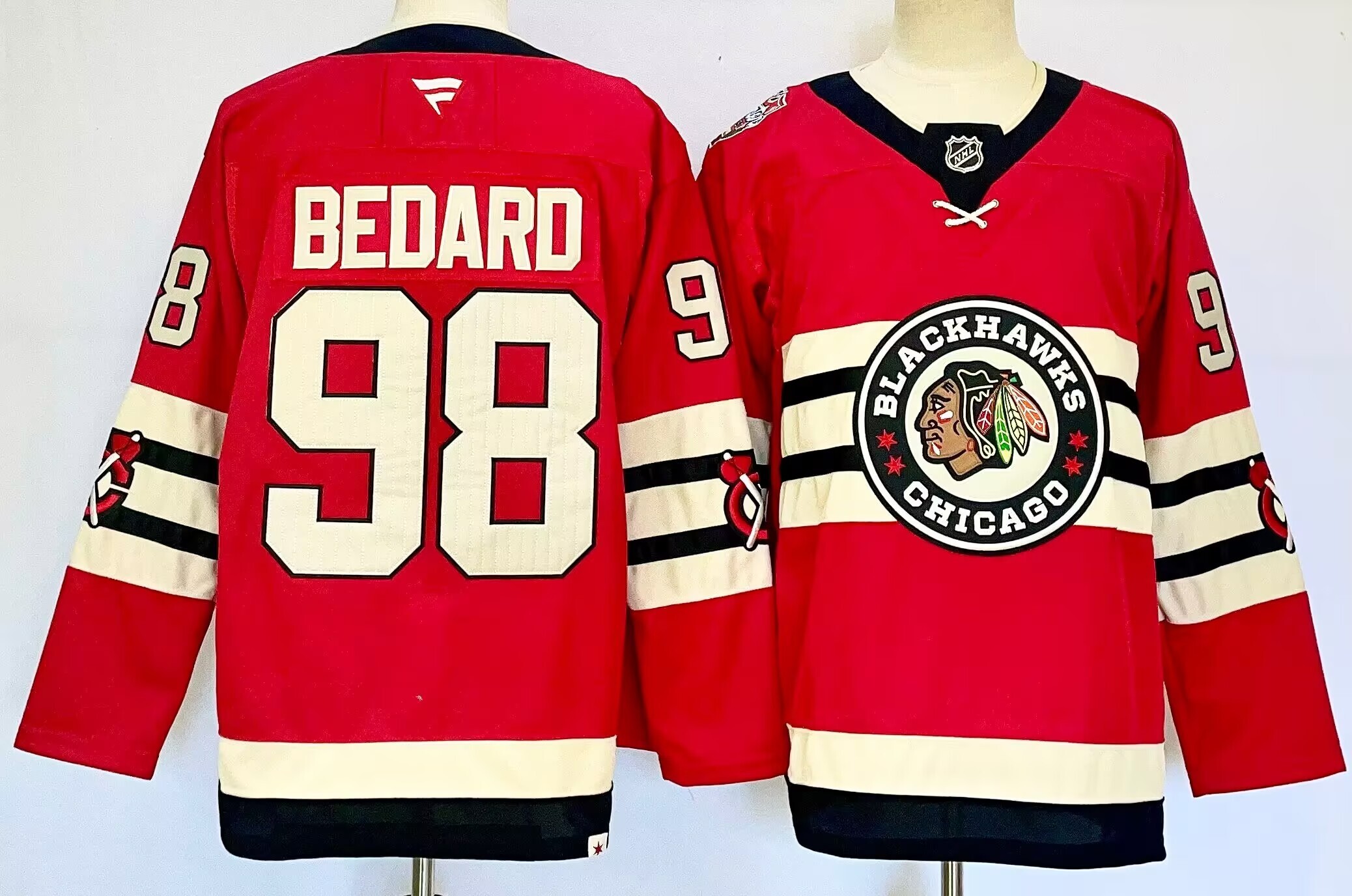 Men's Chicago Blackhawks Connor Bedard #98 Fanatics Red Game Jersey
