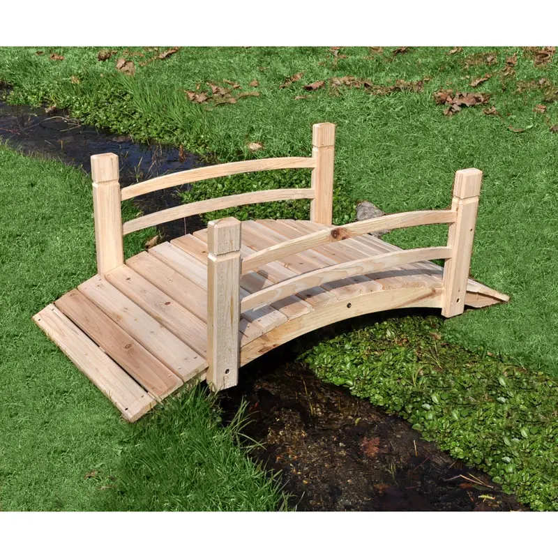 Shine Company 4 Ft. Cedar Garden Bridge – Natural