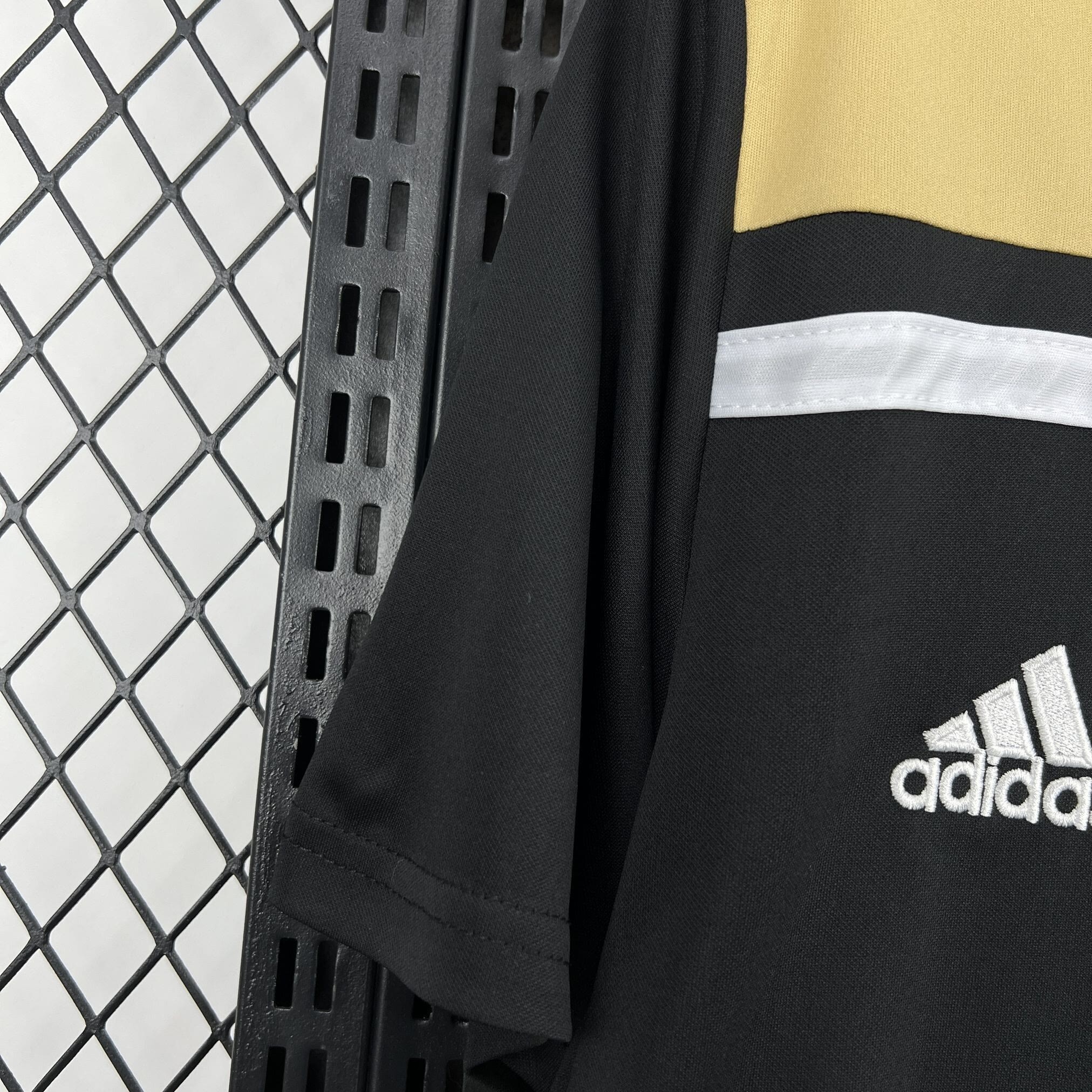 Retro Ajax 218/19 Away Kit S-XXL