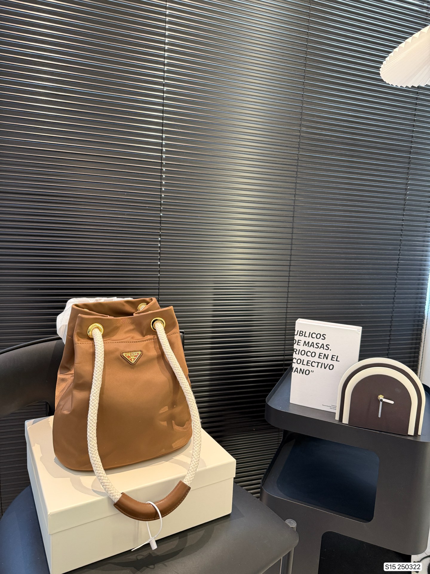 Prada ss25 bucket tote bag - cnluxepick