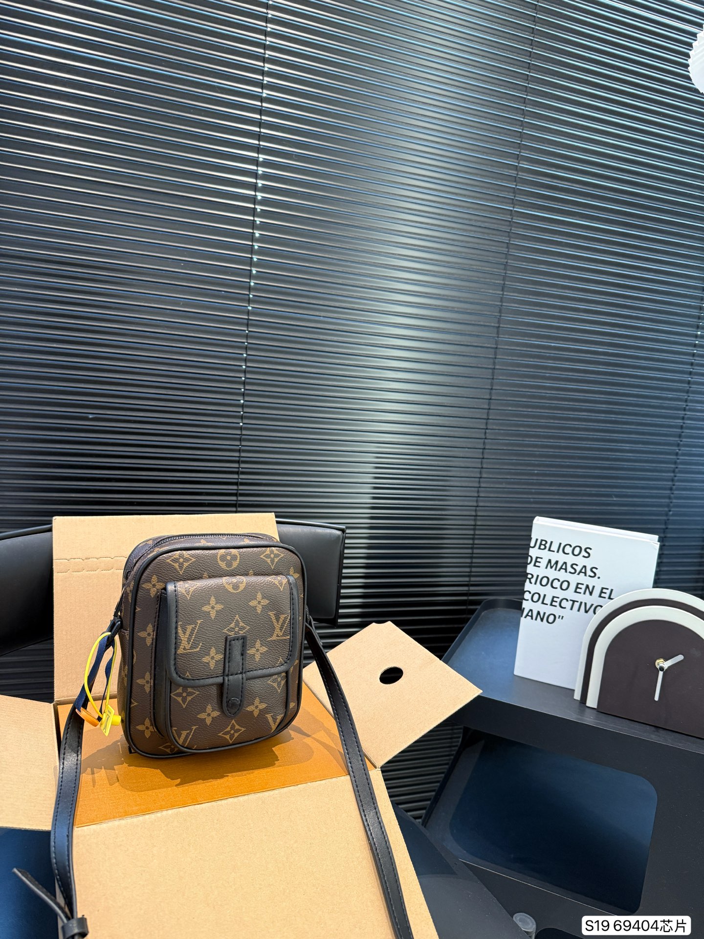 LV messenger bag men's camera bag - cnluxepick