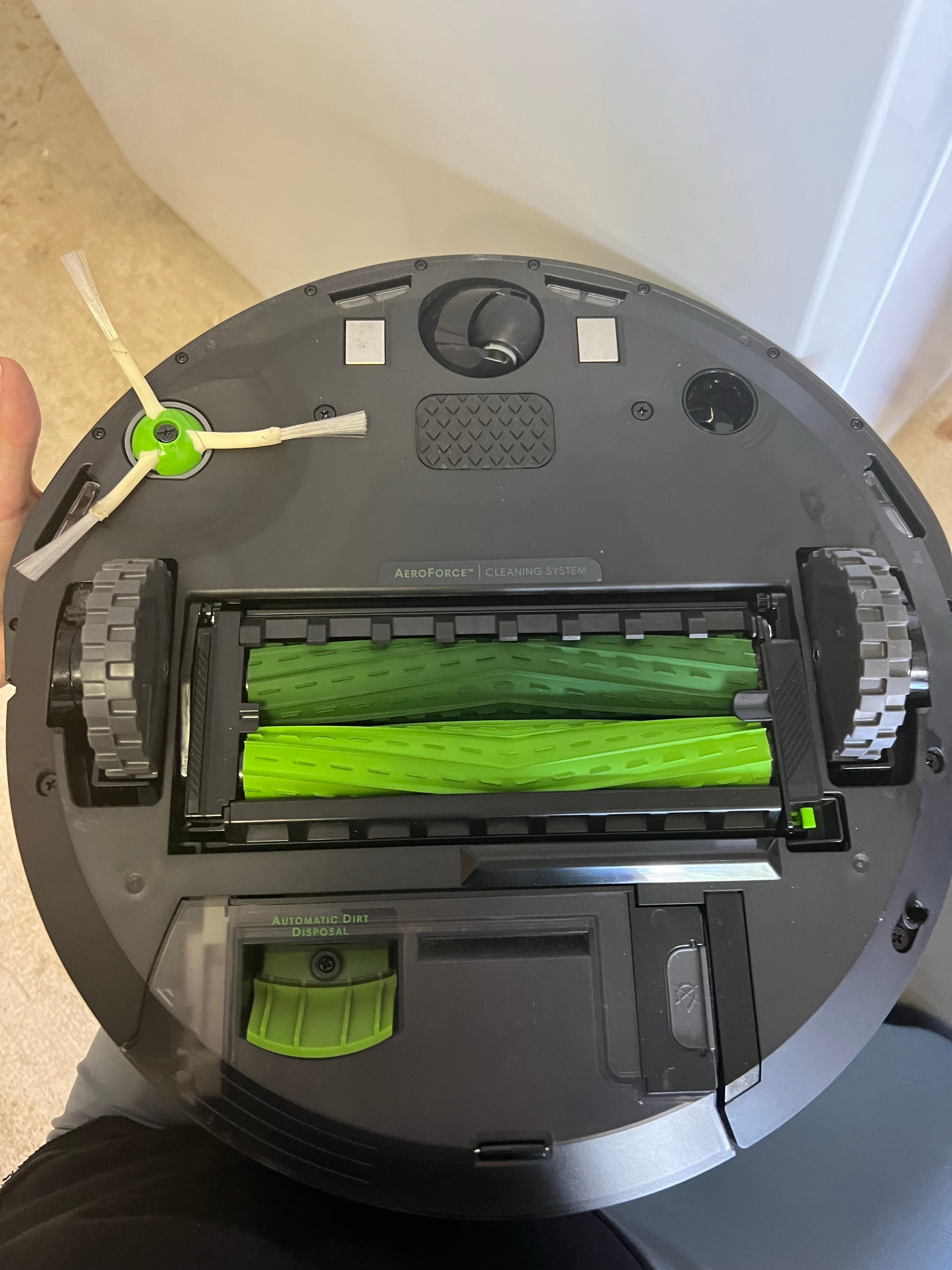 iRobot Roomba i4+ (4552) Robot Vacuum with Automatic Dirt Disposal