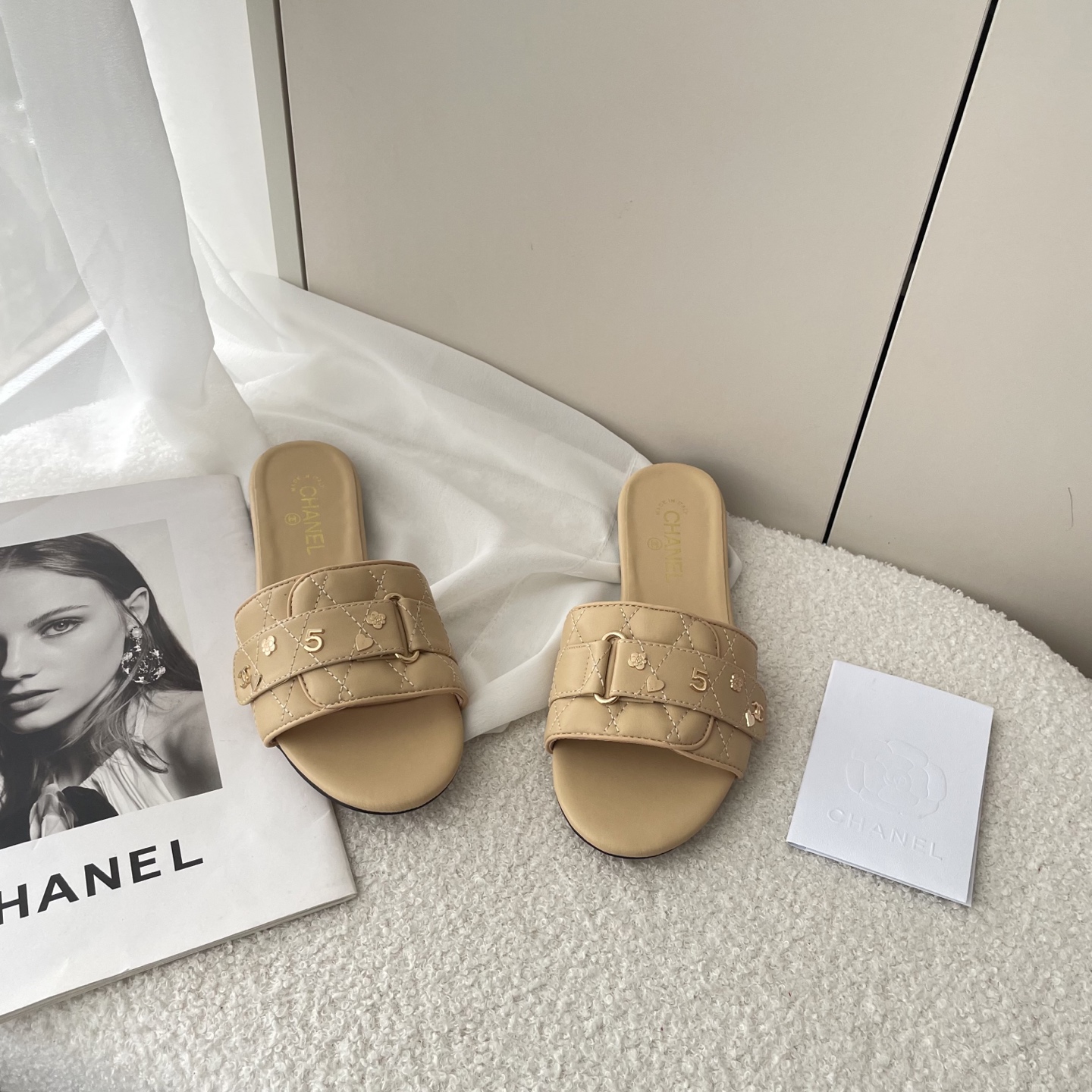CHANEL new love letter mops for early summer - cnluxepick