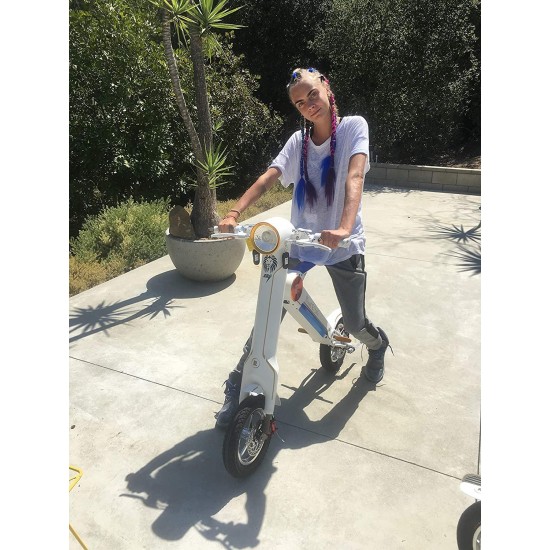 Folding Electric Adult Scooter – Electric Bicycle – Bluetooth Speaker – Stylish and Stable – Leather Seat – Lightweight – Excellent Range