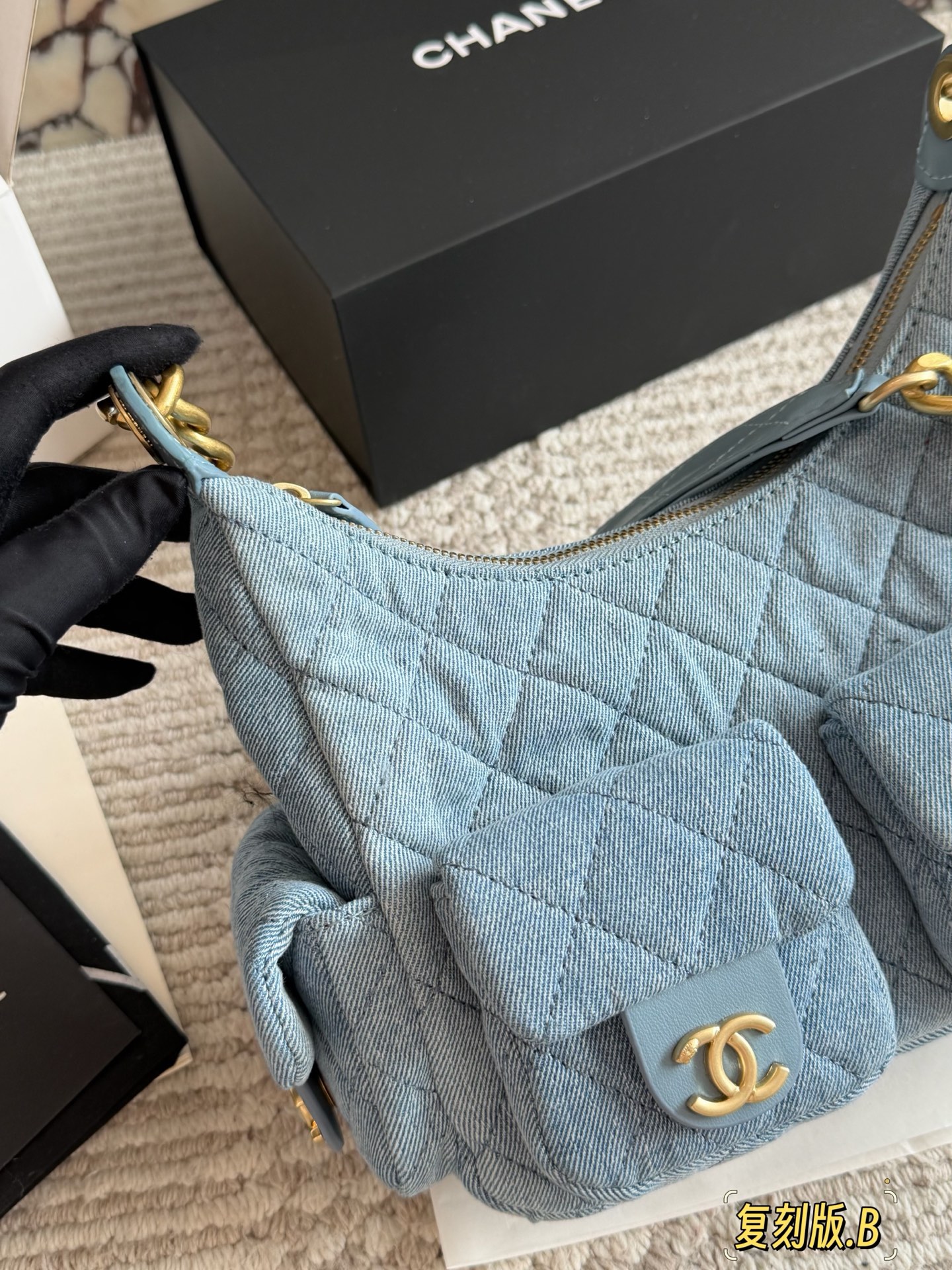Chanel 25C Hobo Hippie Bag - cnluxepick