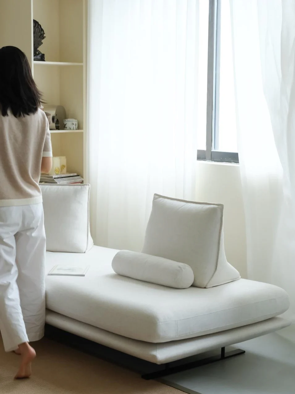 CH060 (Three Seats) - Moveable Backrest: French 