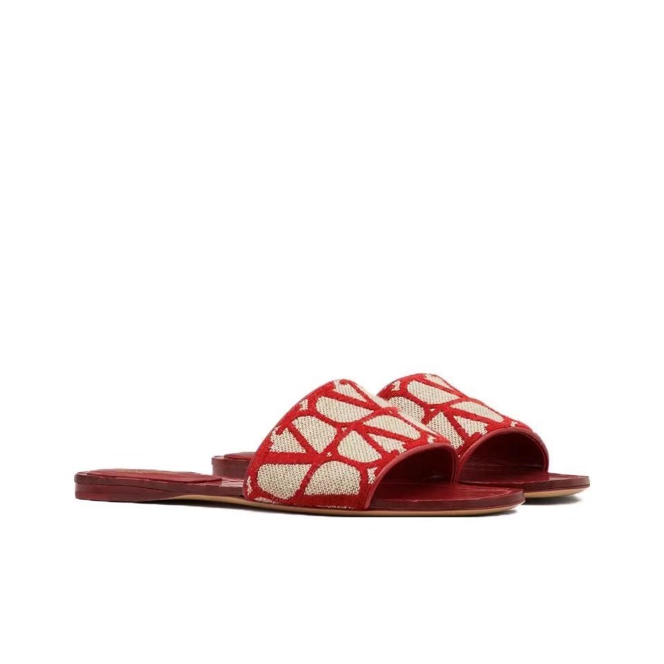 Valentino Everything Fits Comfortably Slide Sandal