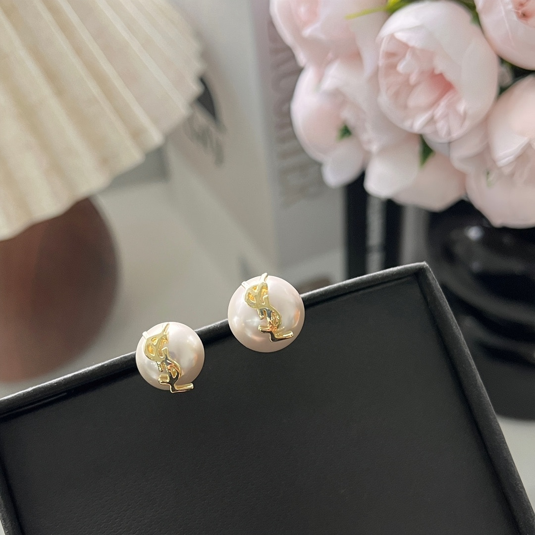 Saint Laurent Cassandre Pearl Earrings In Metal 691563Y15269018