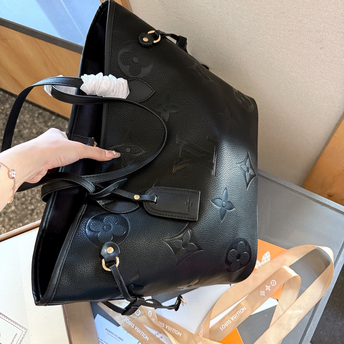 LV Neverfull Shopping Bag - cnluxepick