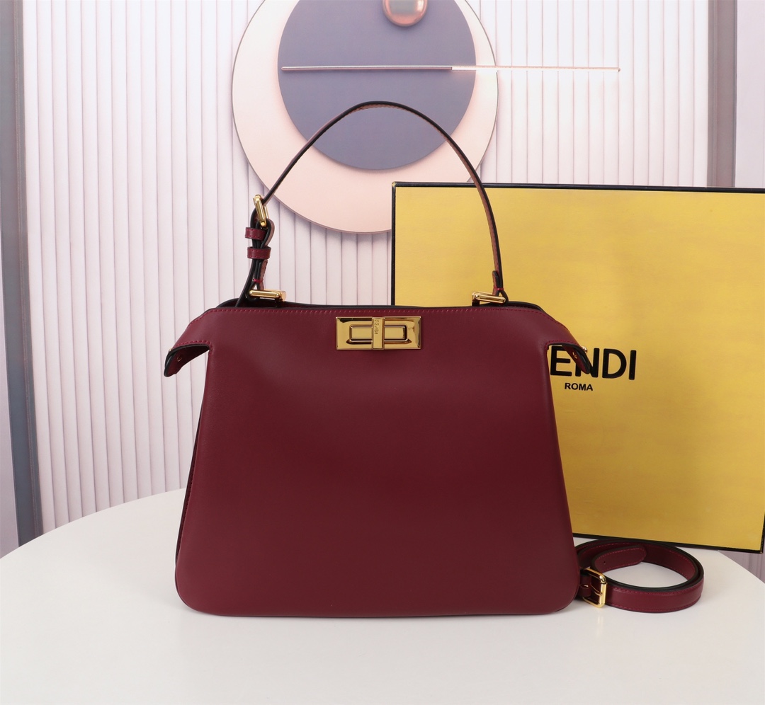 Fendi Peekaboo Soft cowhide crossbody shoulder bag - cnluxepick