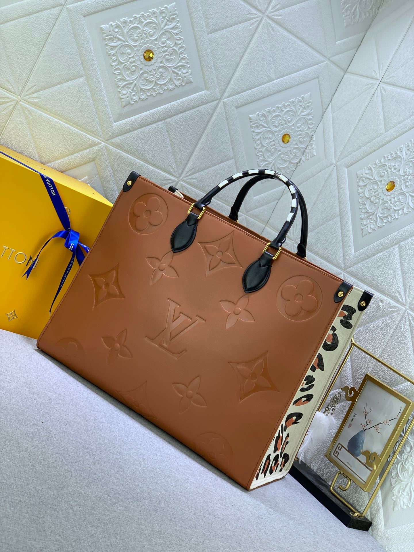 Louis Vuitton LV Crafty Onthego Gm Brown 41Cm