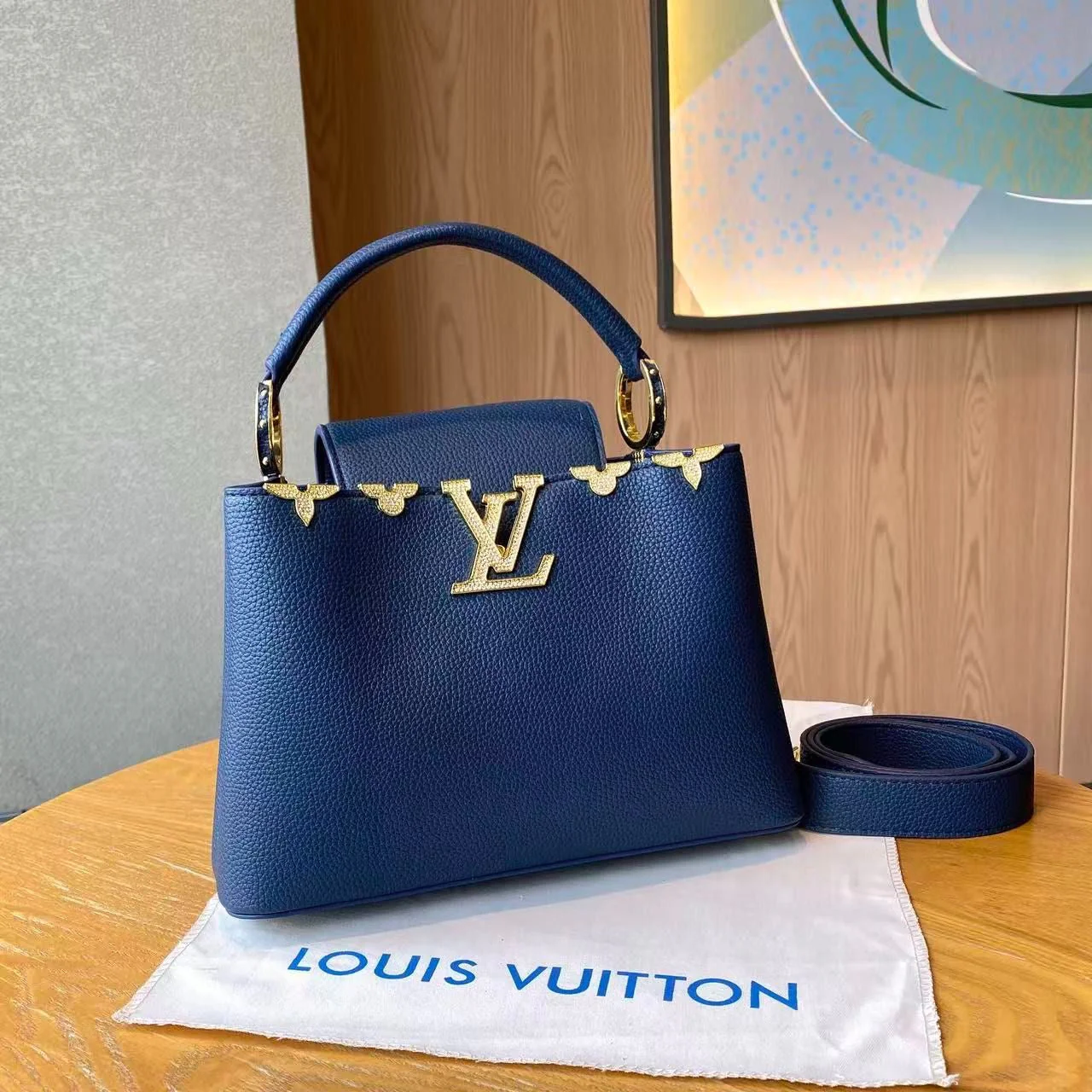 Louis Vuitton Bag | Ćapucines Navy