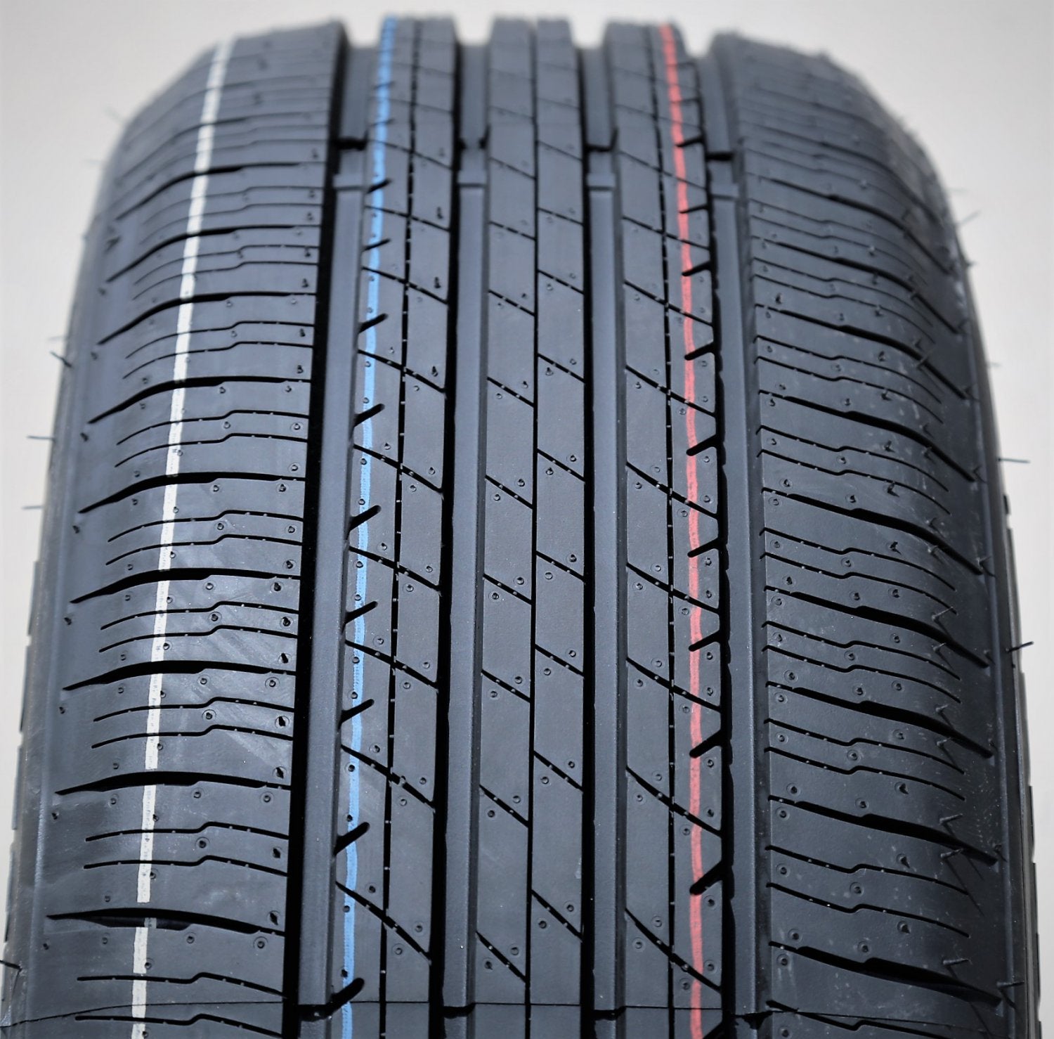 Tire Mileking SCEPHP MK668 205/55R17 91H AS A/S Performance
