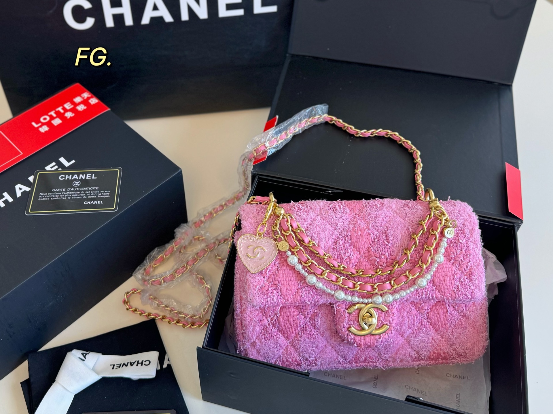 Chanel Pearl Square Fat Bag - cnluxepick
