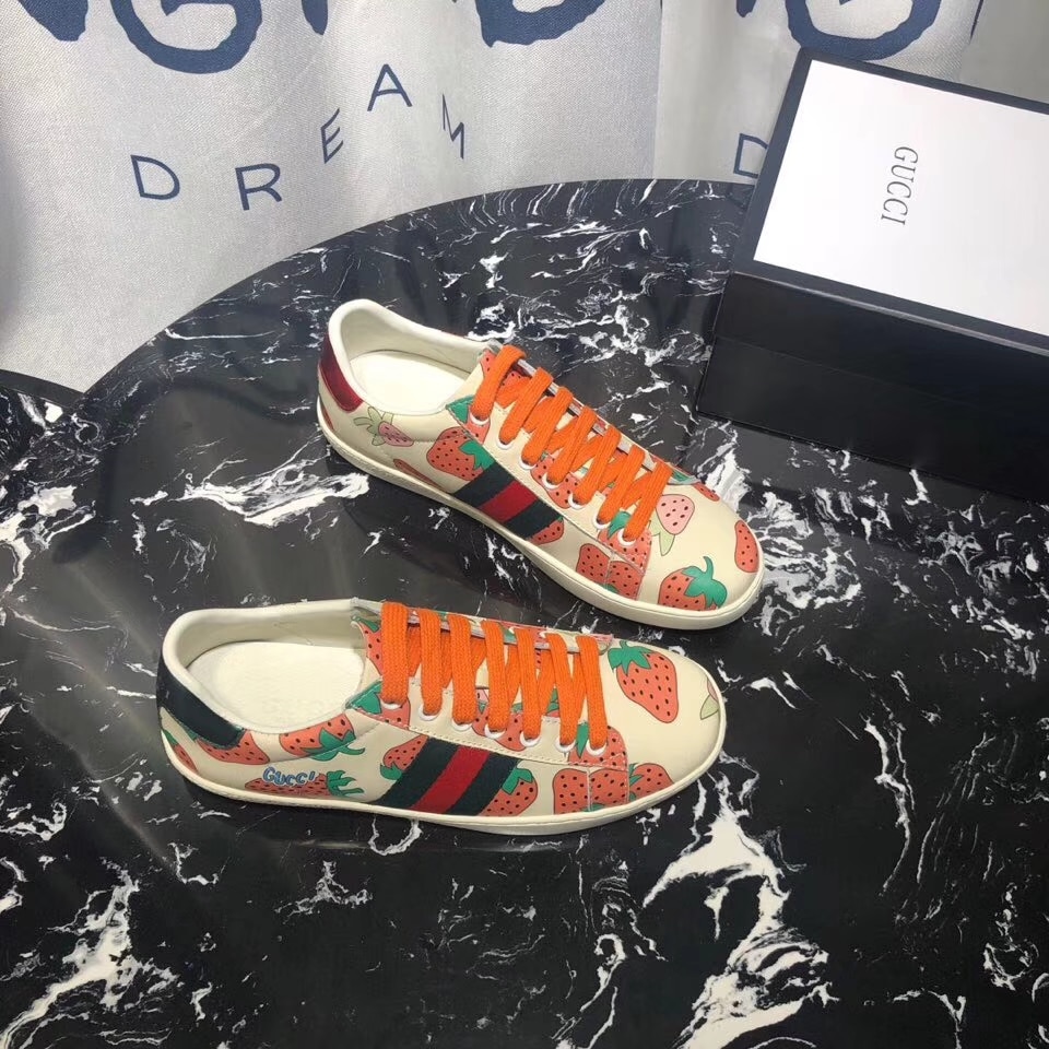 Gucci Ace Leather Sneaker With Strawberry Print 387993 08L30 9262