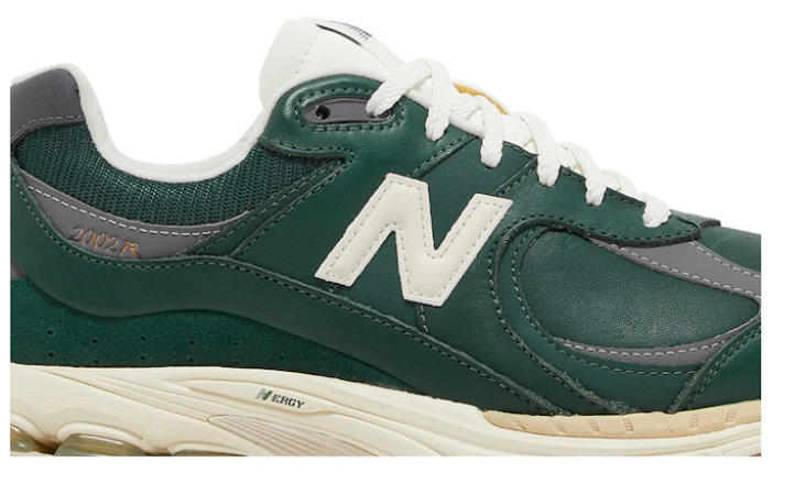 New Balance 2002R Vintage Leather Pack - Green M2002RVI Casual Running Shoes