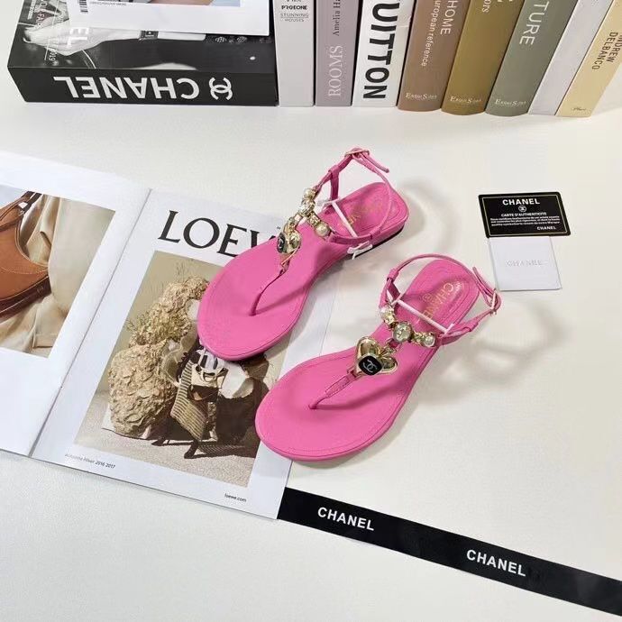 Chanel Shiny Pearl Crystal Cc Heart Thong Sandals Pink