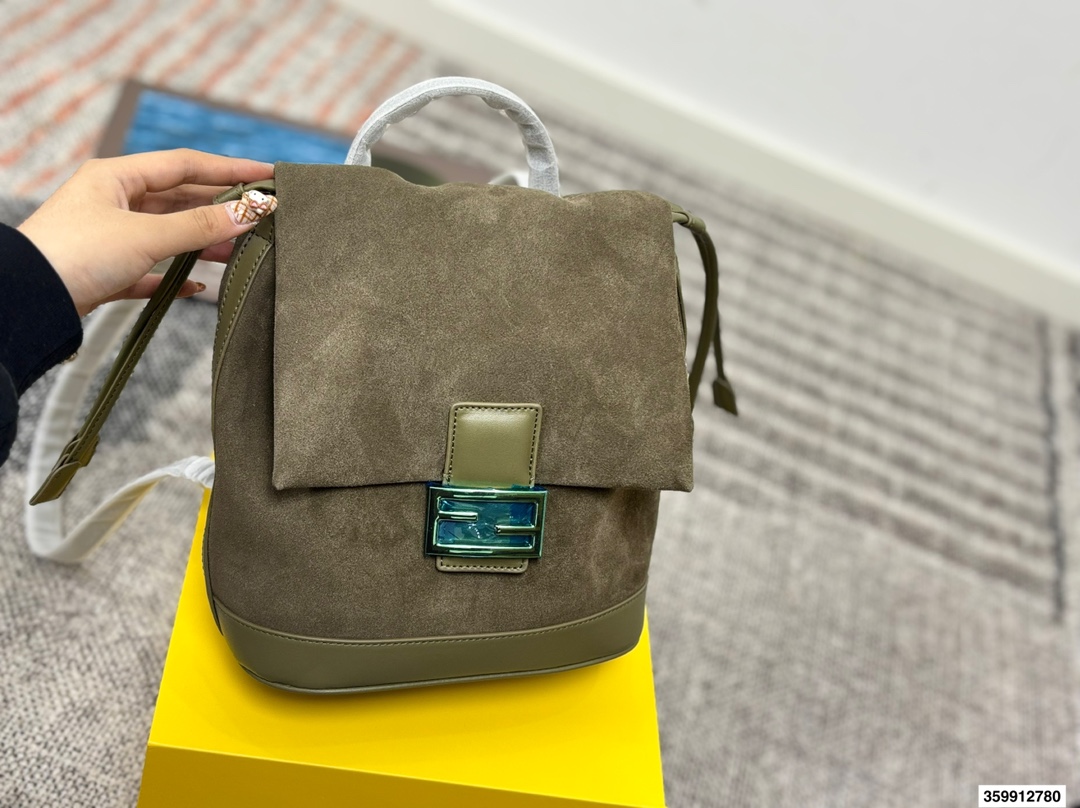 Fendi Multifunctional Bucket Backpack - cnluxepick