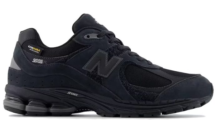 New Balance 2002R Cordura Pack - Phantom Black M2002RPJ Casual Running Shoes