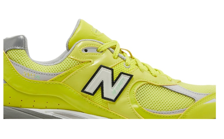 New Balance 2002R Sulphur Yellow M2002RLC Casual Running Shoes