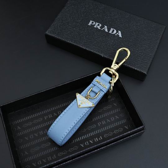 PRADA おしゃれ かわいい アクリルプラダ コピー キーホルダー 日常使いにぴったりのアイテム
