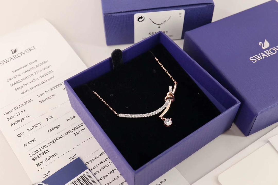Swarovski Rose and White Love Knot Clavicle Necklace - cnluxepick