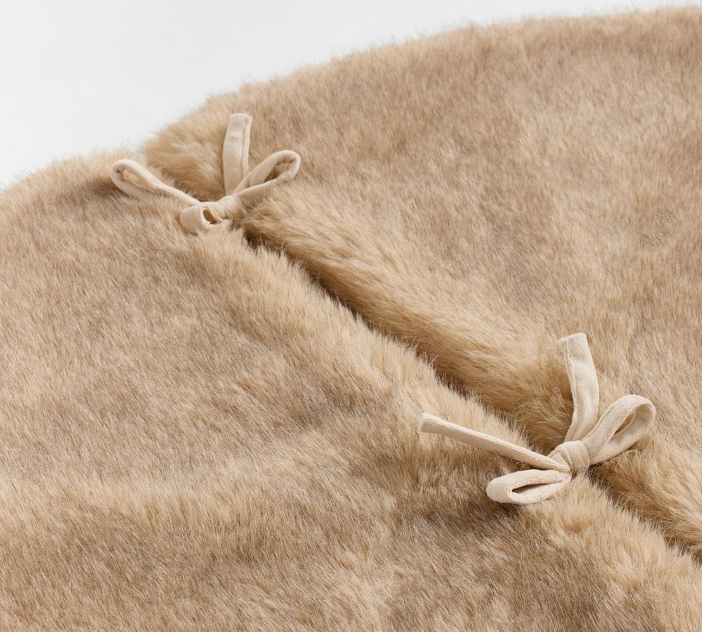 Faux Mink Tree Skirt  sgtnighsdesigns