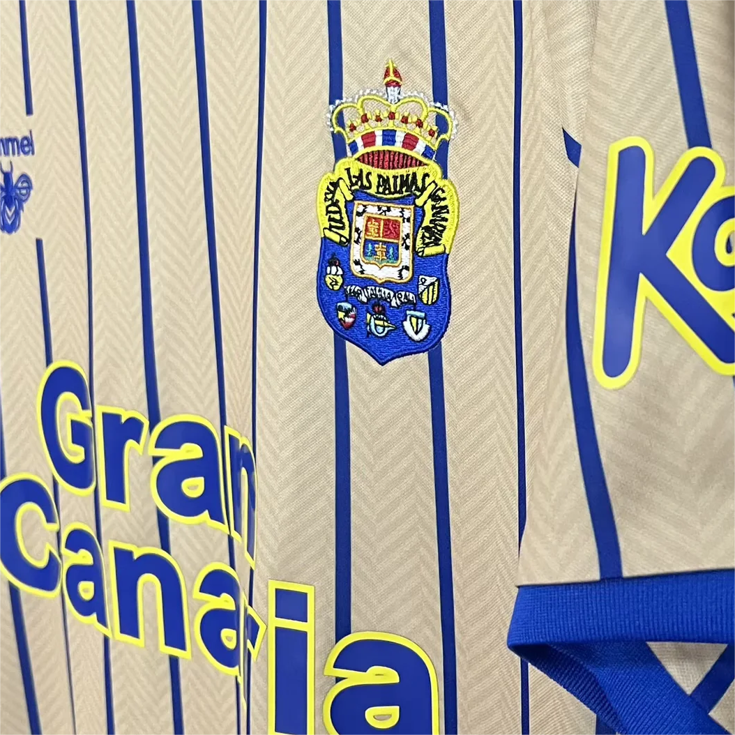 Las Palmas CAMISETA UD RETRO 25/26