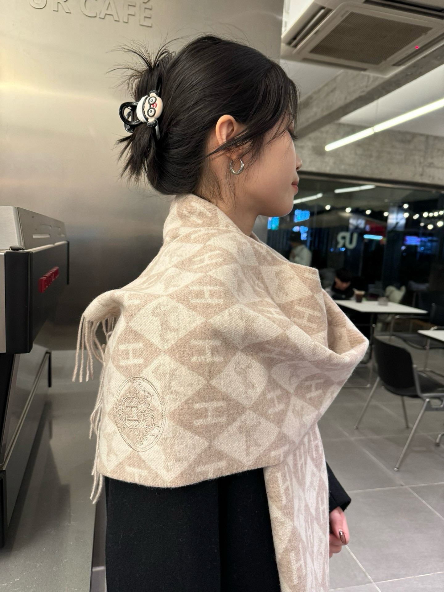 Hermes Diamond H Cashmere Scarf Beige For Women 180cm