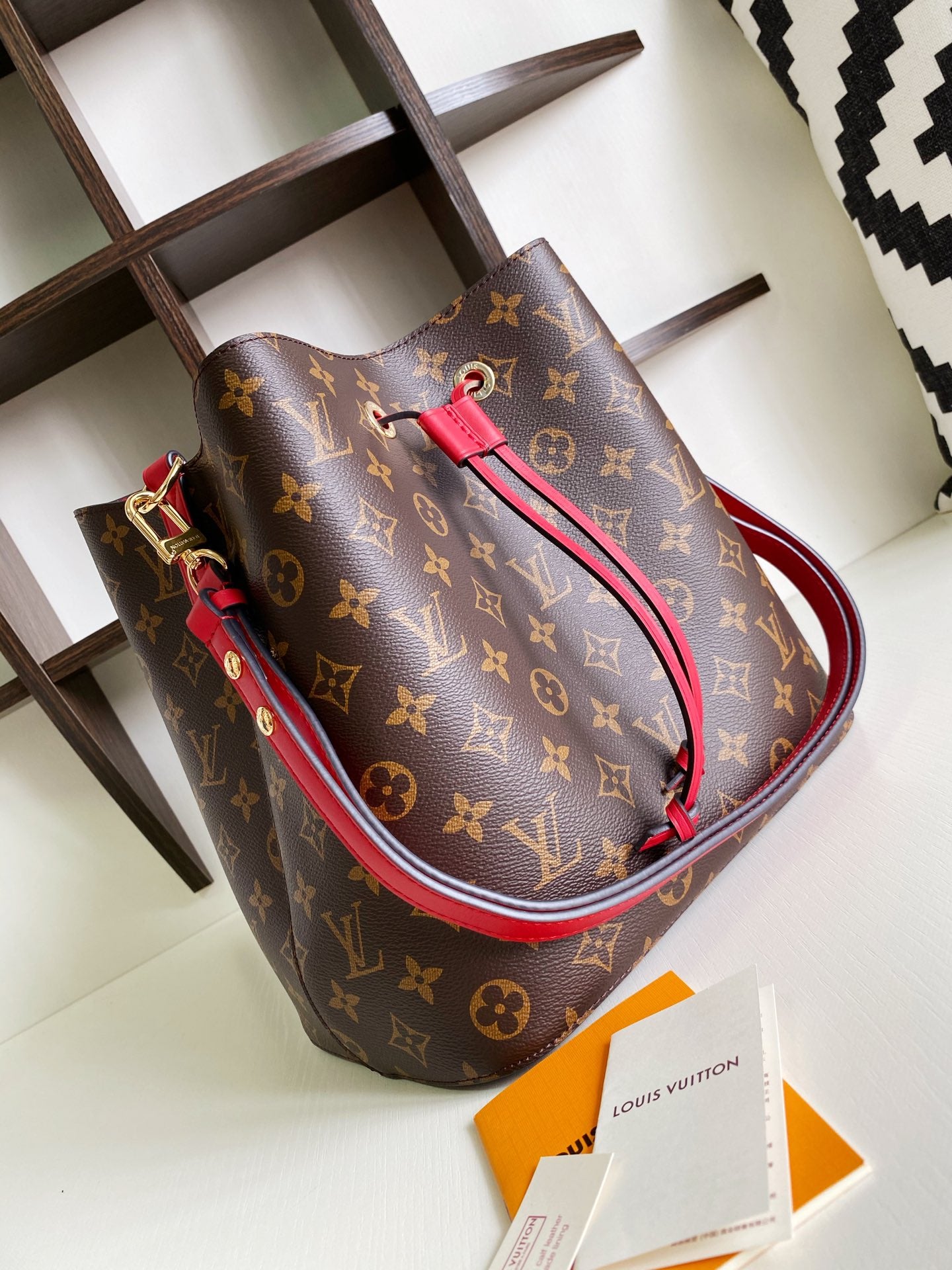 Louis Vuitton Neonoe Red