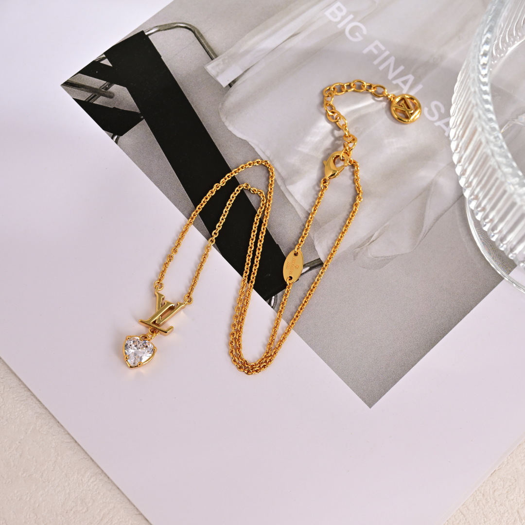 LV iconic heart-shaped necklace - cnluxepick