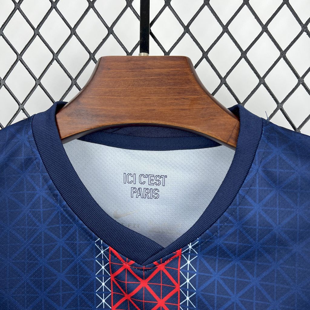 Kit Enfant PSG Paris Saint Germain€13.99