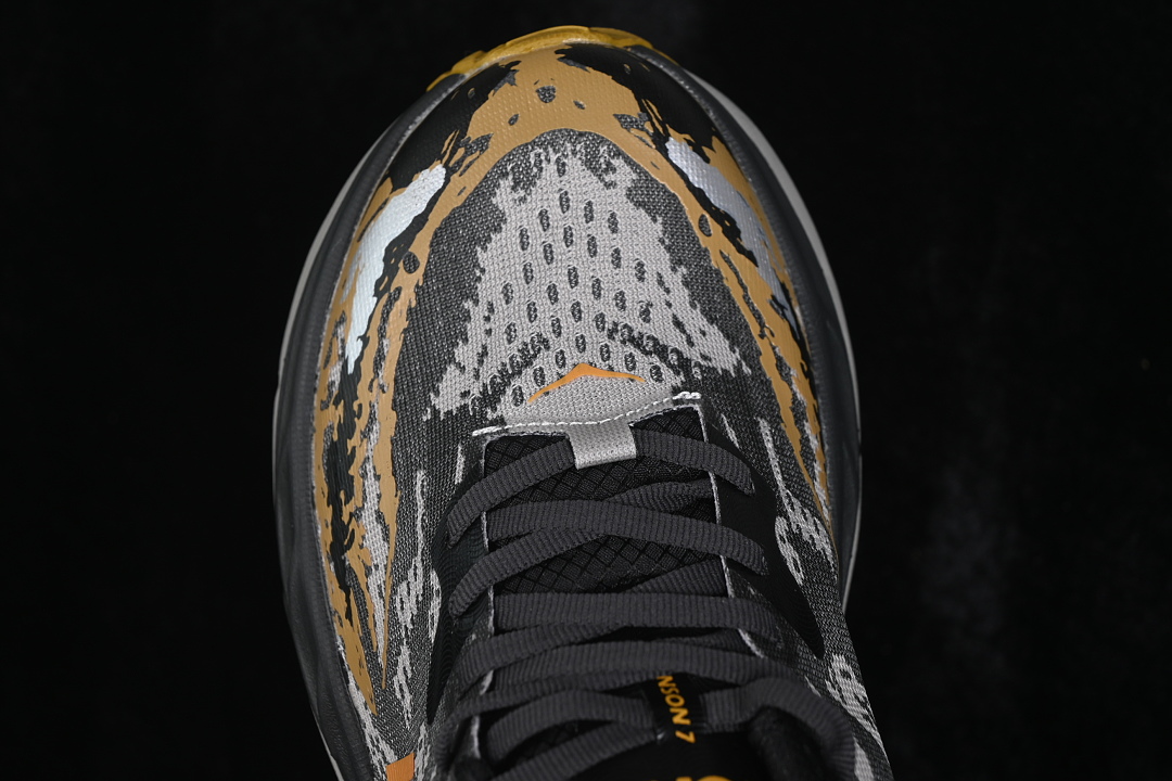 HOKA One One Stinson 7