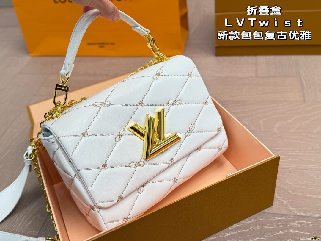 LV Twist chain bag - cnluxepick