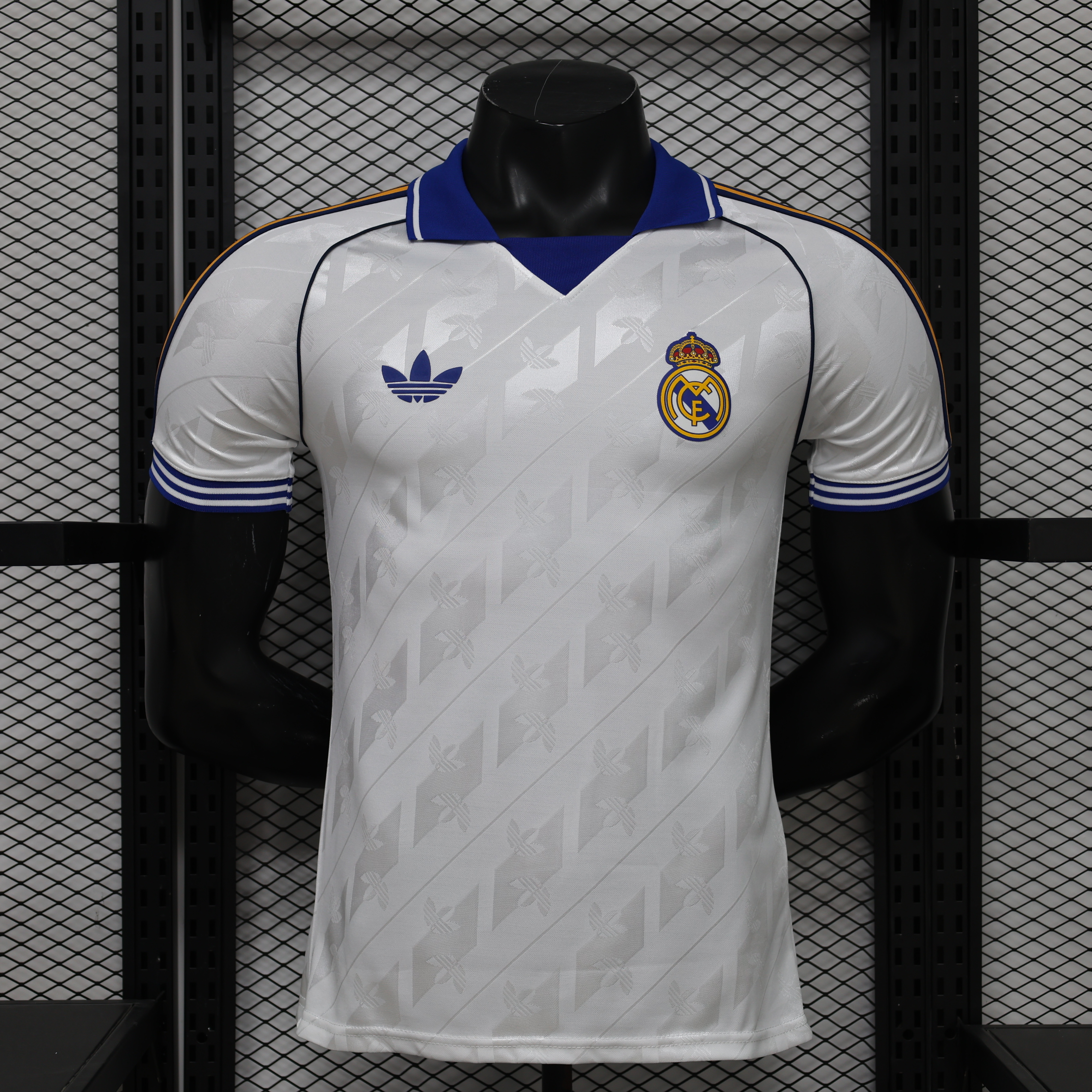 Real Madrid 26-27 Retro Player Version