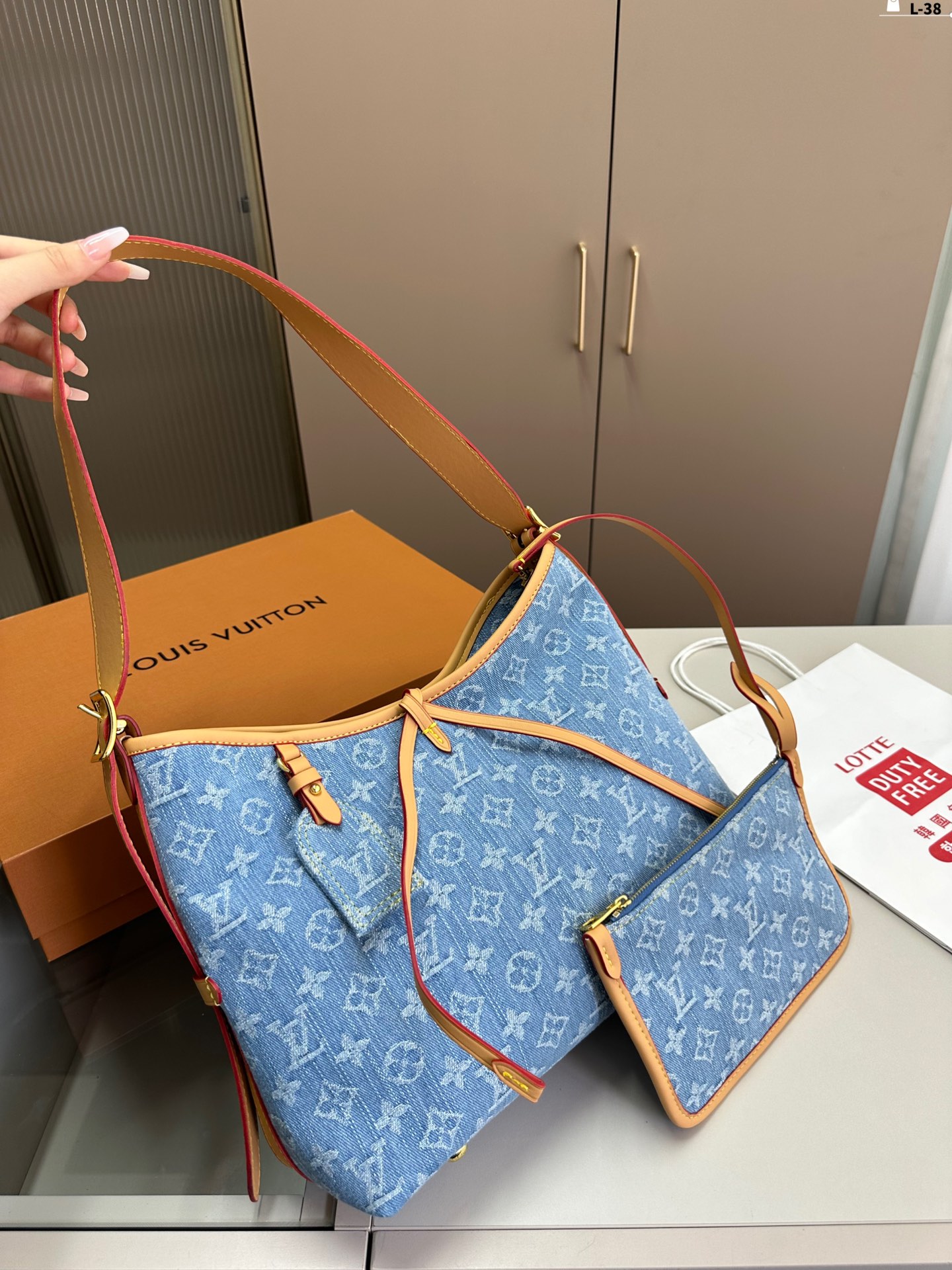 Louis Vuitton's new denim Carry all bag - cnluxepick