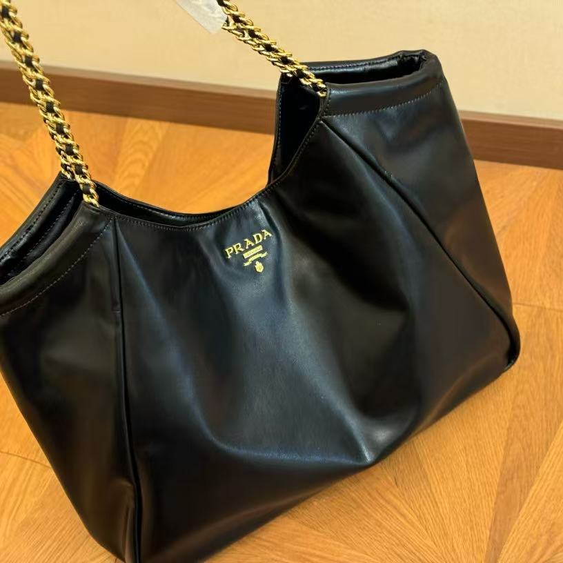 Prada Tote - cnluxepick