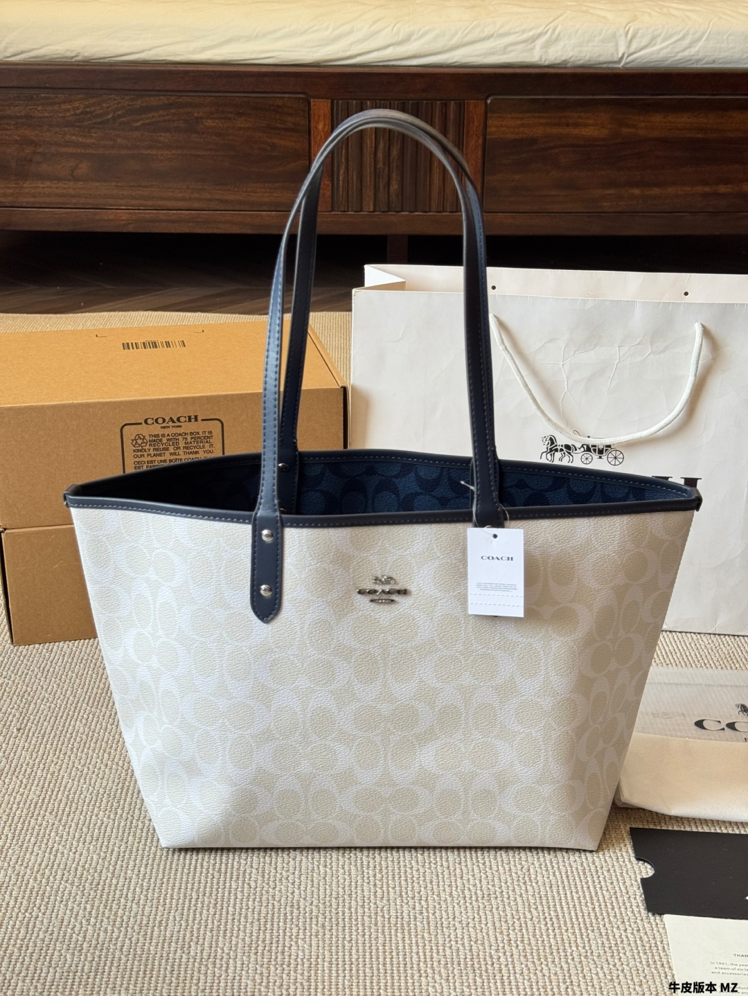 Coach & city tote classic tote bag - cnluxepick