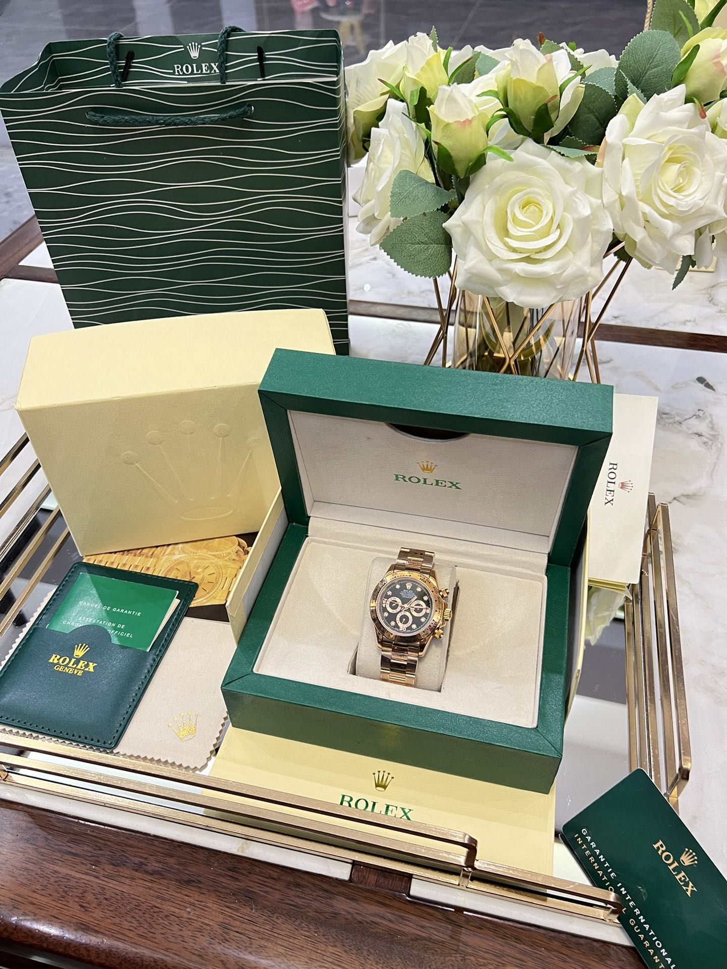 Rolex Everose Gold Cosmograph Daytona 40 Watch - cnluxepick