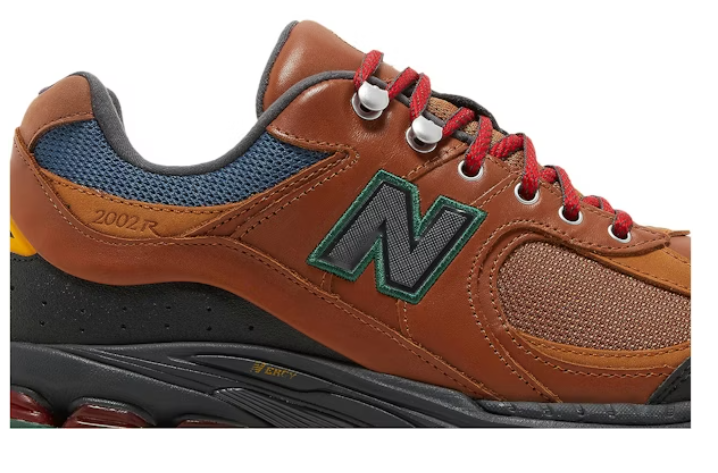 New Balance 2002R Hiking Pack - Brown M2002RWM Casual Running Shoes