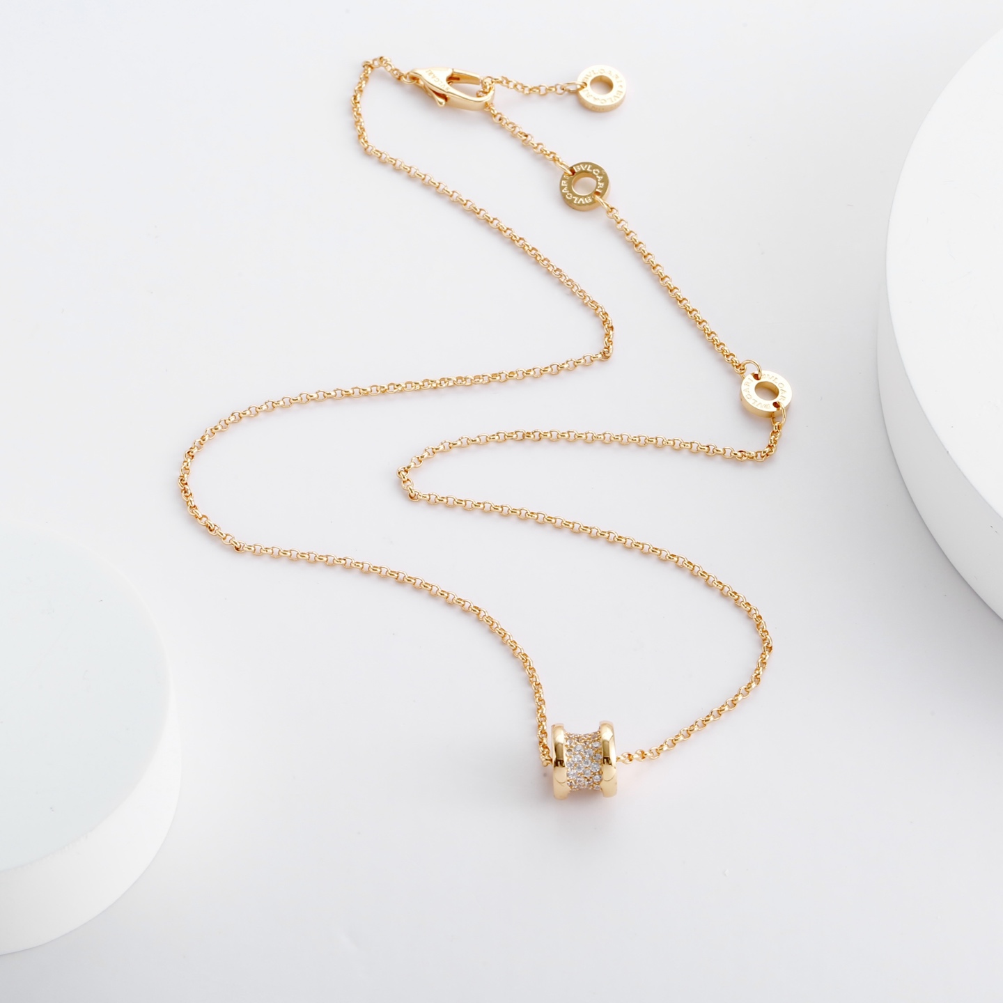 Bvlgari's Slender Waist Necklace with Diamonds - cnluxepick