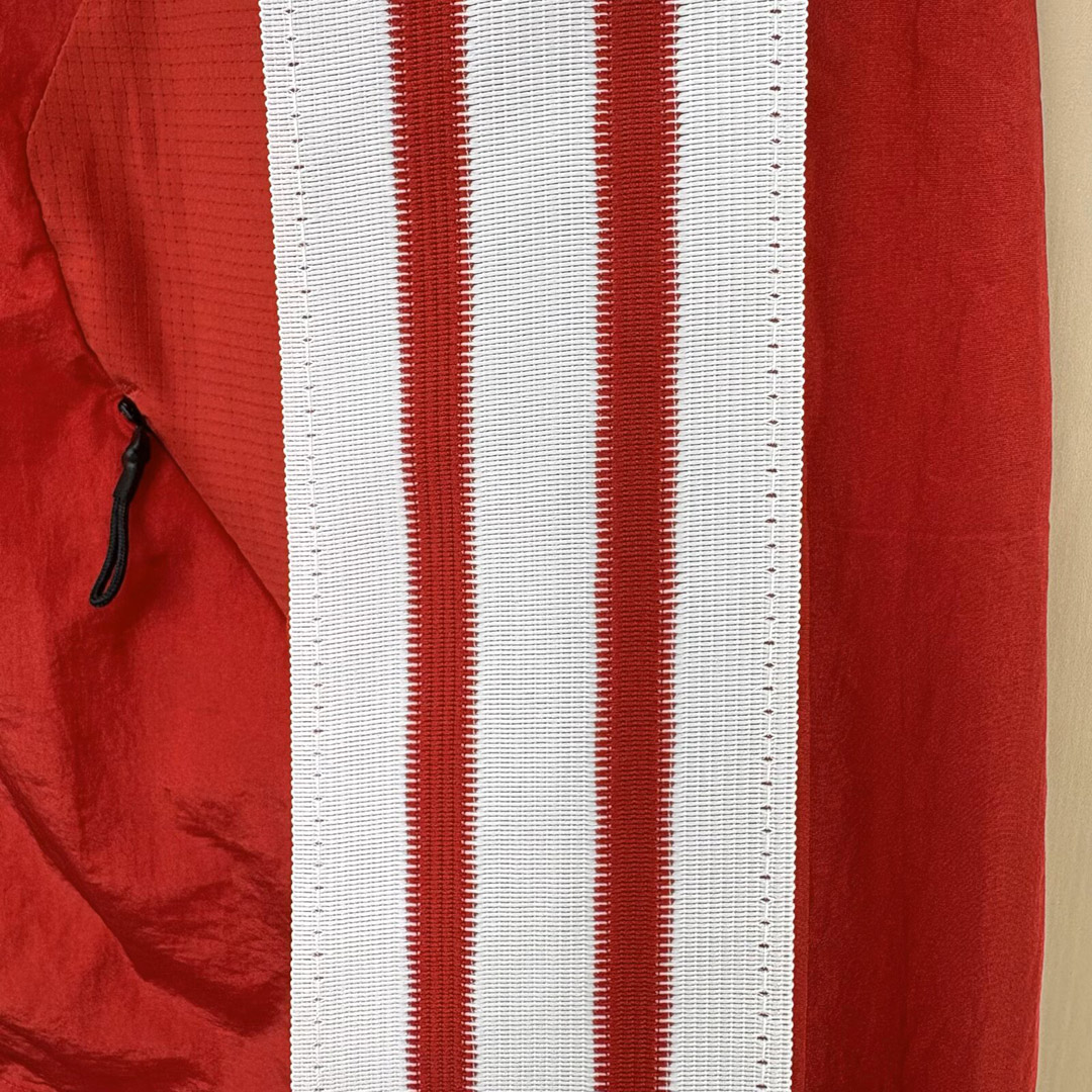 Bayer munichen Windbreaker Red