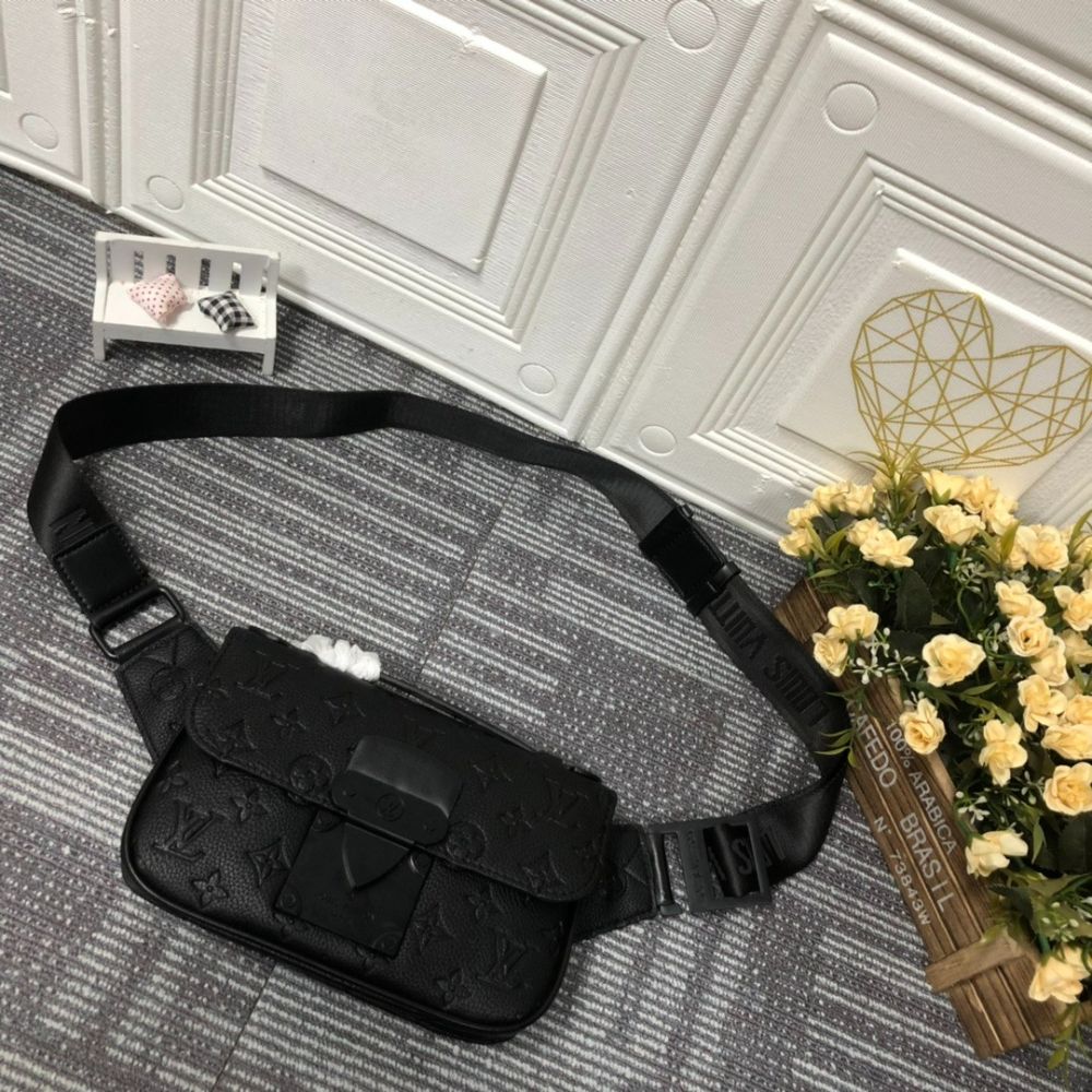 Louis Vuitton S Lock Sling Bag Black 8.3 Inches M58487