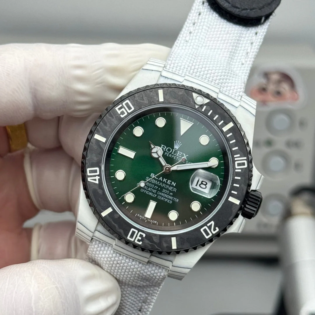 Rolex Submariner Date Custom Carbon Grey Black Green Dial