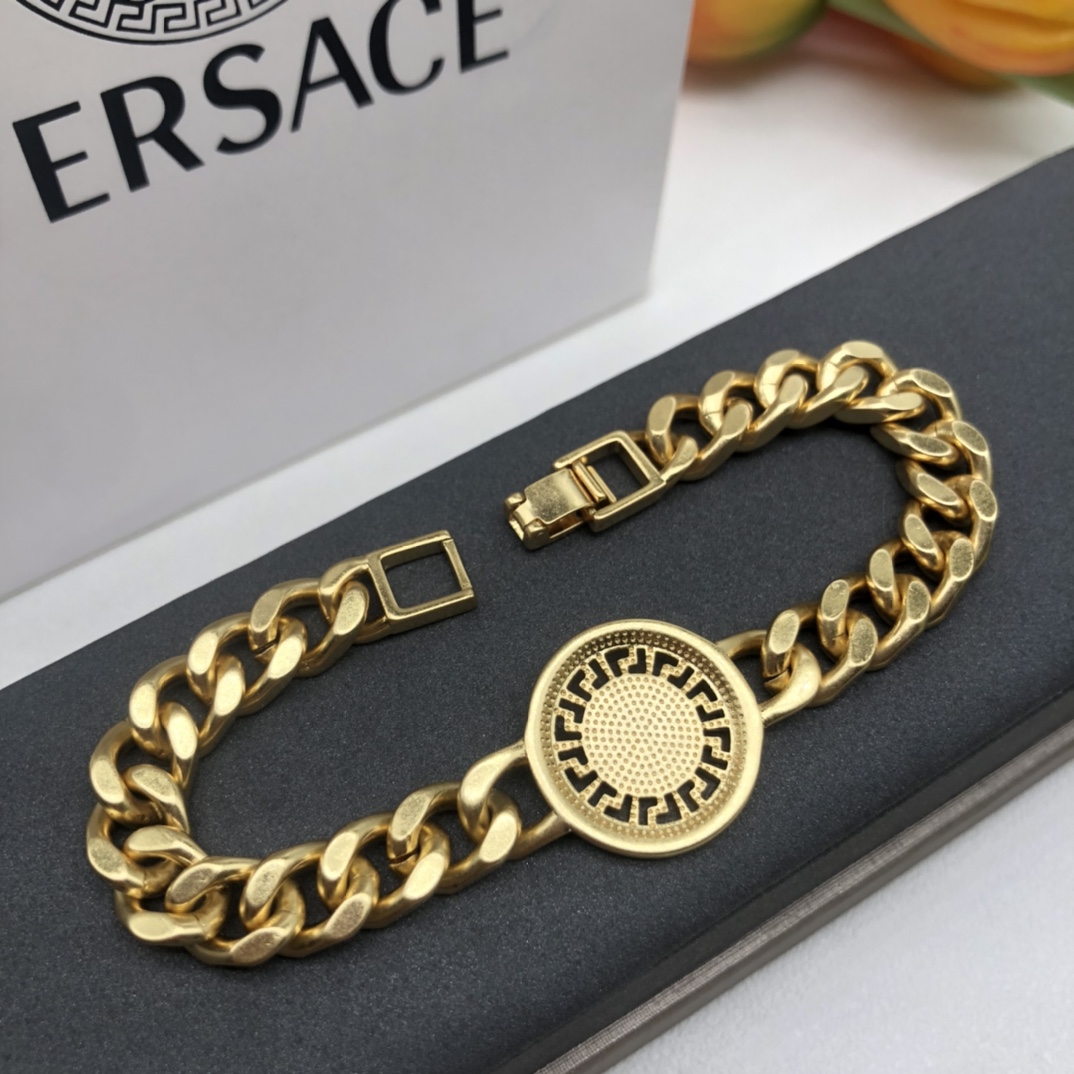 Versace bracelet - cnluxepick