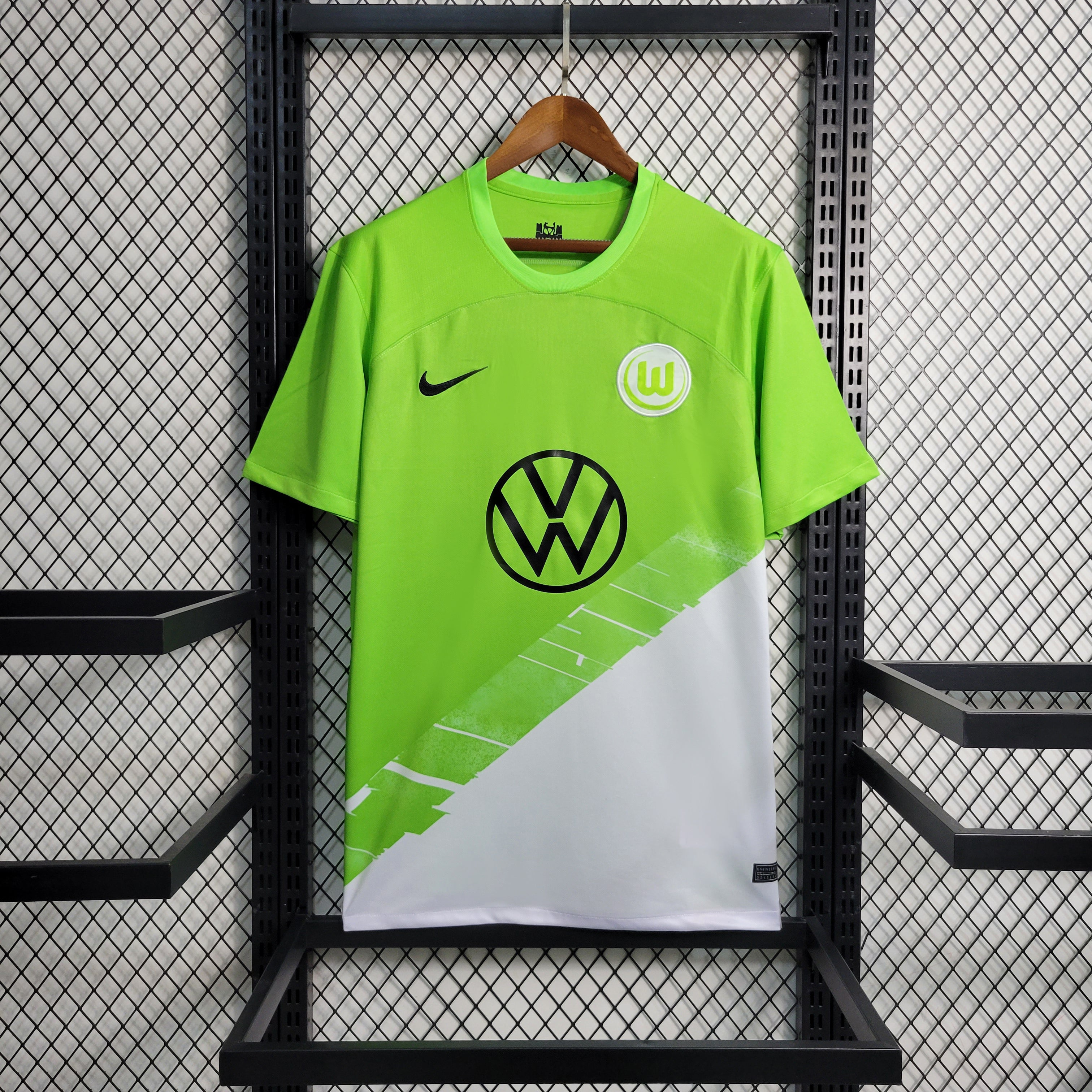 VfL Wolfsburg maillot domicile 2023 2024€14.99